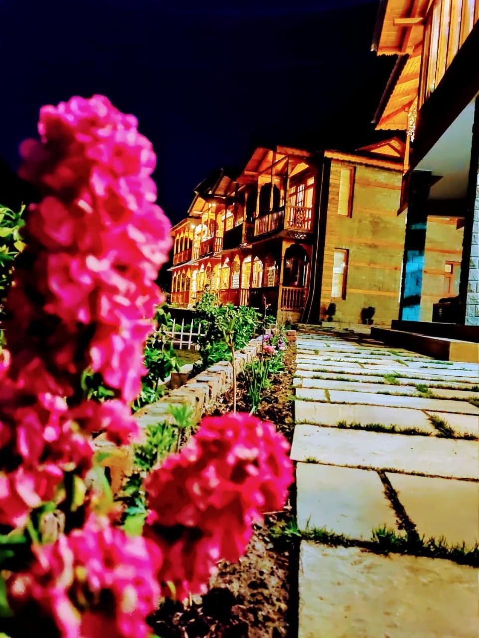 8Fold By Larisa, Jibhi Hotel Buitenkant foto
