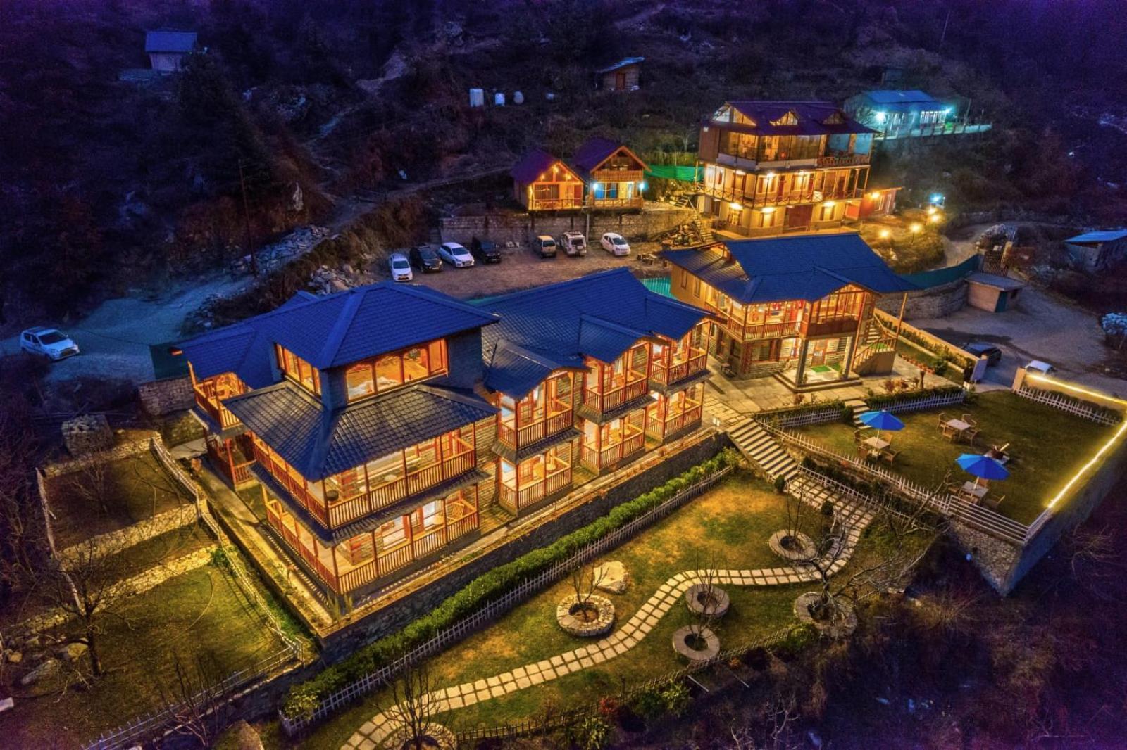 8Fold By Larisa, Jibhi Hotel Buitenkant foto