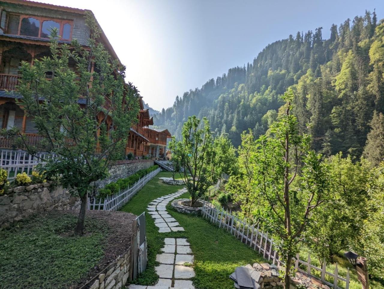 8Fold By Larisa, Jibhi Hotel Buitenkant foto